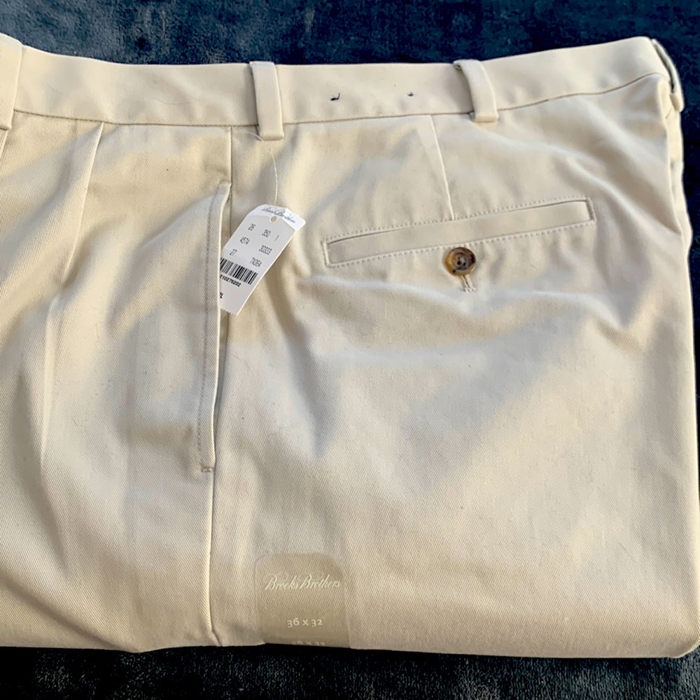 Brooks Brothers Advantage Chino Brand New!